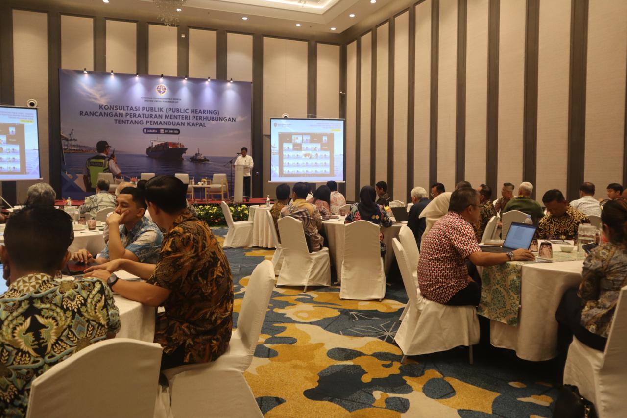 Tingkatkan Tata Kelola Regulasi Maritim, Kemenhub Gelar Konsultasi Publik Rancangan Peraturan Pemanduan Kapal